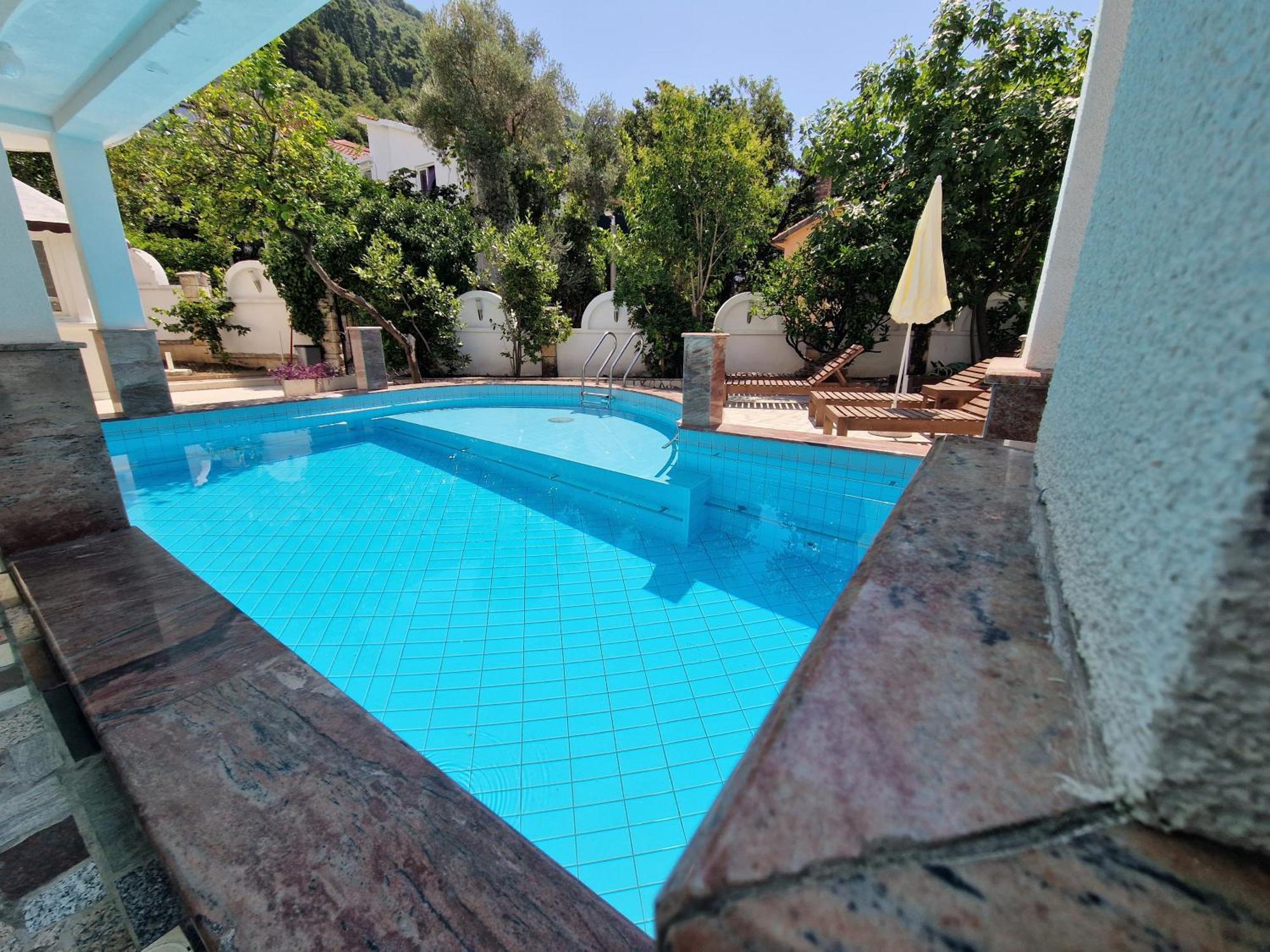 Villa Golf Budva Exterior photo